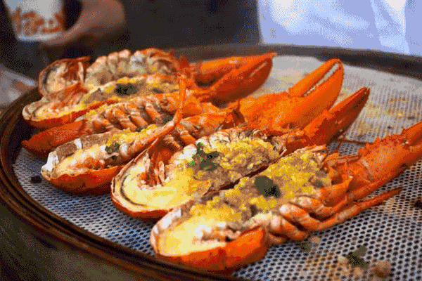 各种风味美食，令人口水直流