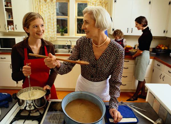 家人交流-开放式厨房
